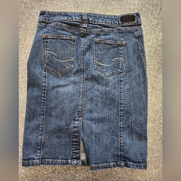 LEVIS SIGNATURE VINTAGE 90'S KNEE HIGH  DENIM SKIRT SIZE 4 - Picture 3 of 6